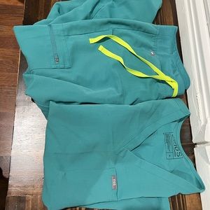 Figs Scrubs Set